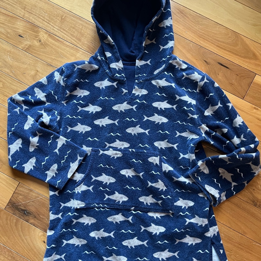 Pottery Barn Kids : Shark Print Blue Wearable Hoodie Towel